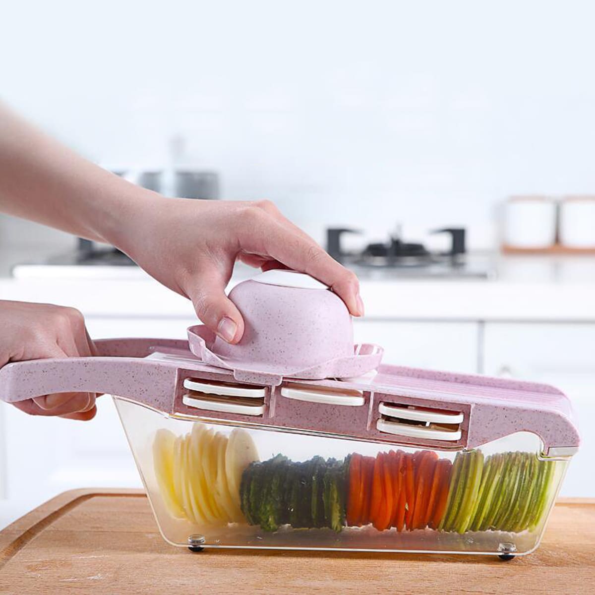 

Multifunctional Vegetable Shredder, Pink