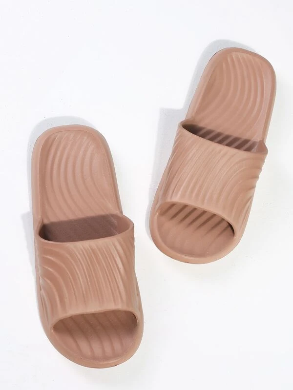 mens wide fit slippers