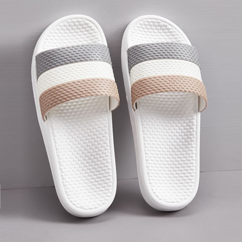 

Guys Color-block Wide Fit Slippers, Multicolor