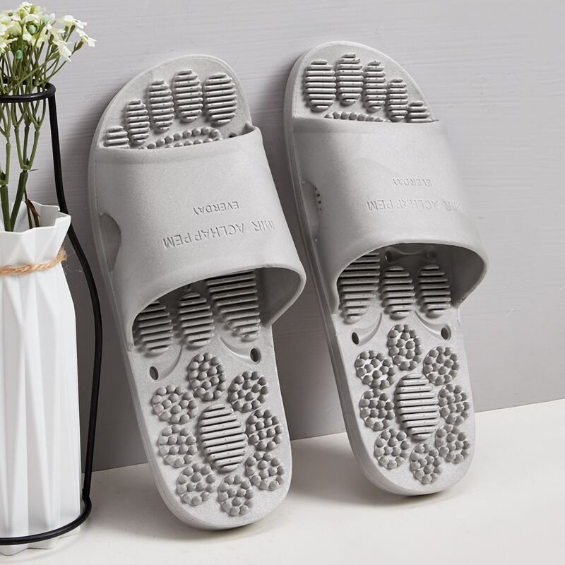 

Guys Massage Slippers, Grey