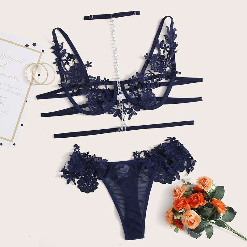

Guipure Lace Underwire Lingerie Set & Choker, Navy blue