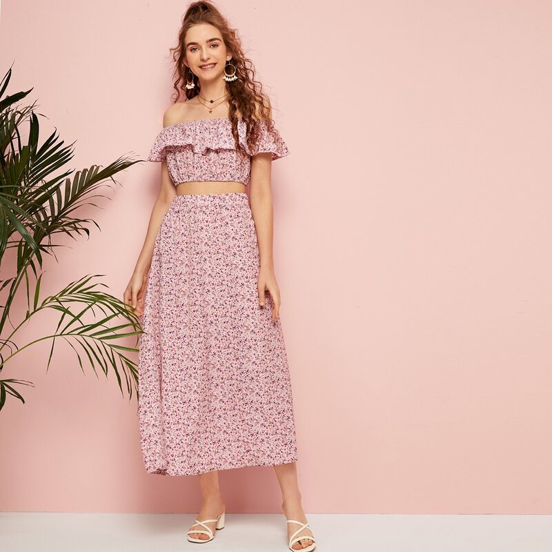 

Ditsy Floral Ruffle Crop Top & Slit Side Skirt, Pink