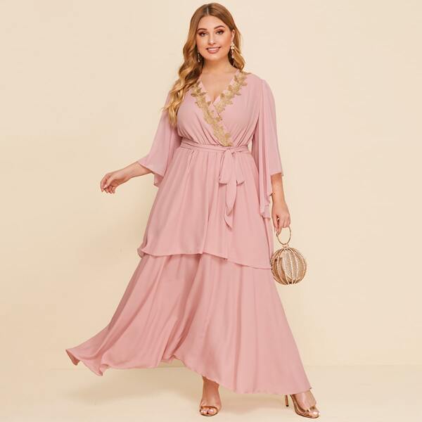 

Plus Bell Sleeve Lace Applique Layered Hem Belted Dress, Pink