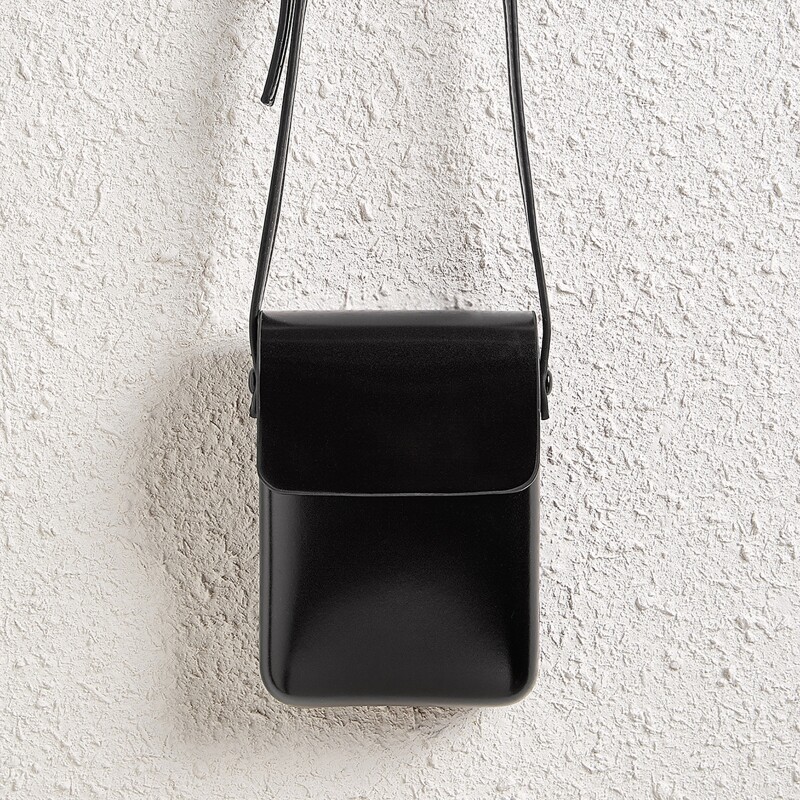 

Minimalist Flap Crossbody Bag, Black