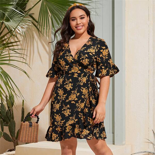 

Plus Floral Print Surplice Front Wrap Dress, Black