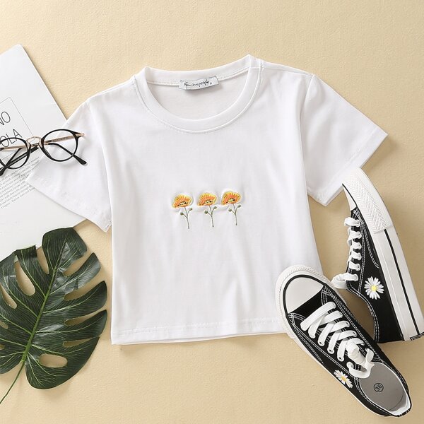 

Plants Embroidery Short Sleeve Tee, White