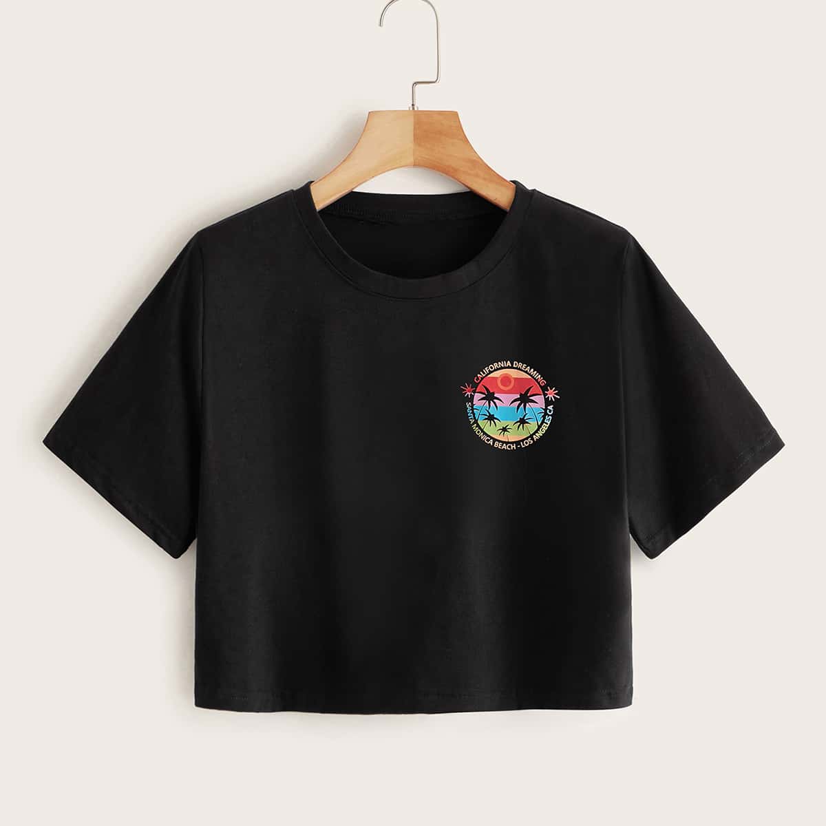 

Letter Graphic Black Crop Tee