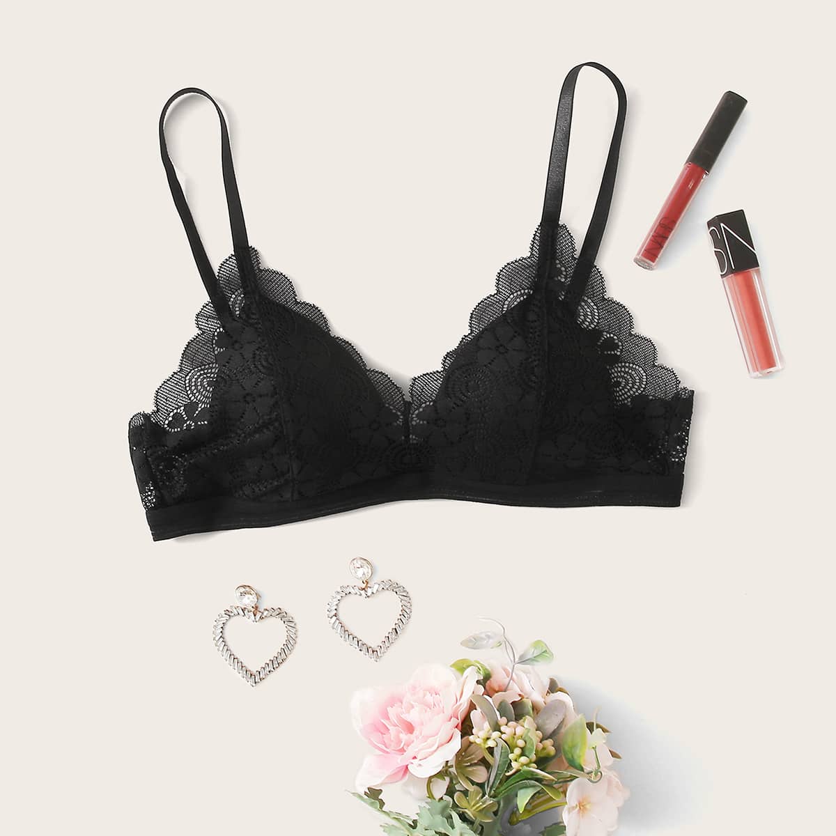 

Scallop Floral Lace Bra, Black