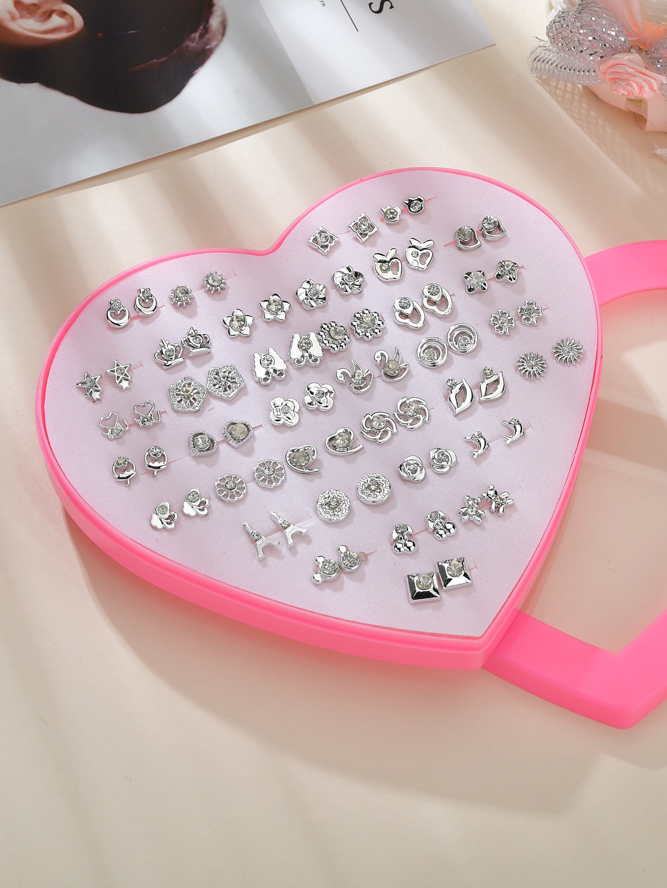 36pairs Random Floral Design Stud Earrings thumbnail