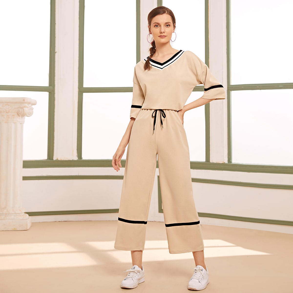 Contrast V-neck Top With Drawstring Wide Leg Pants thumbnail