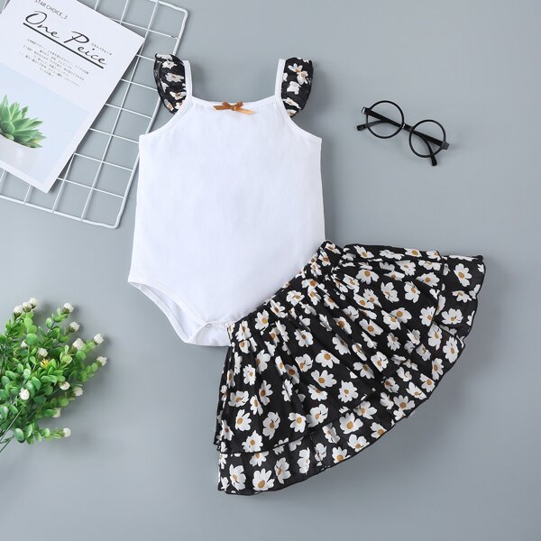 

Baby Girl Contrast Ruffle Bodysuit With Floral Skirt, Black and white