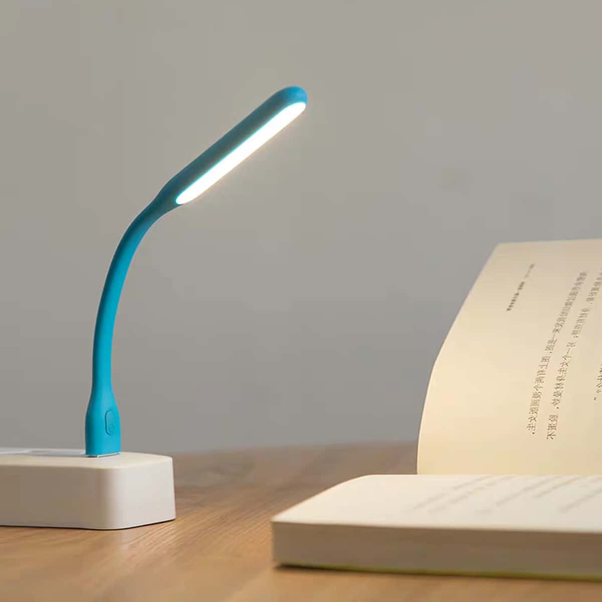 

1pc Random Portable USB Led Light, Multicolor