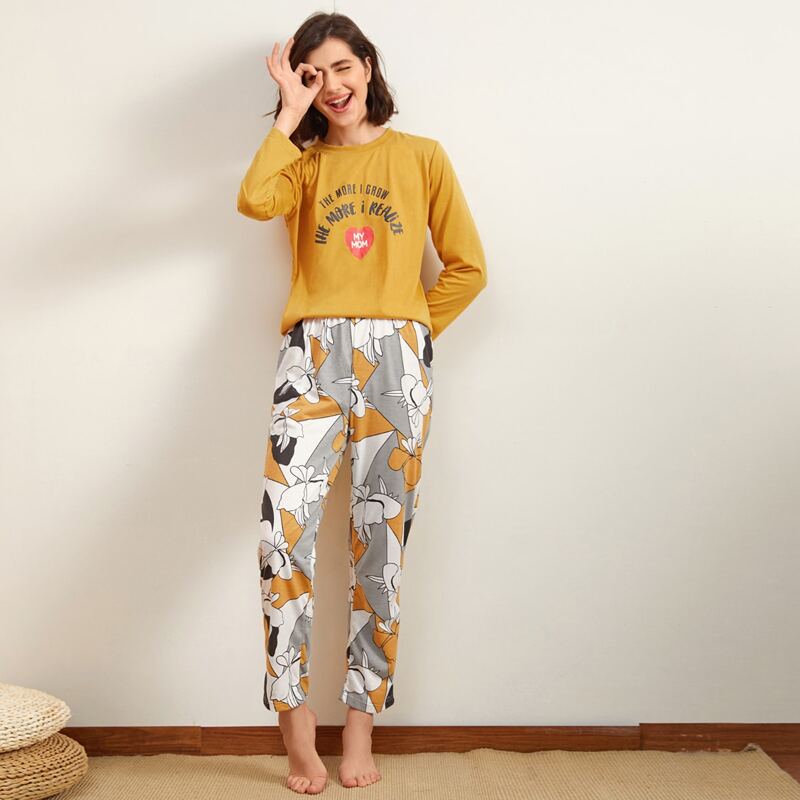 

Letter & Floral Print PJ Set, Multicolor