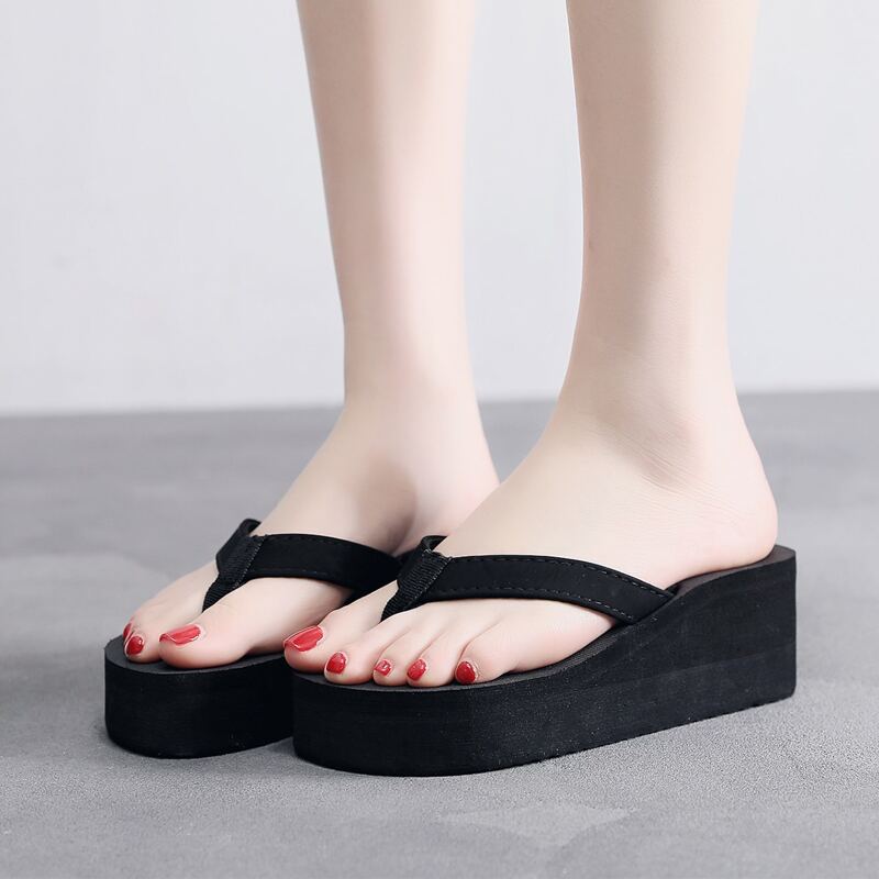 

Minimalist Toe Post Wedge Mules, Black