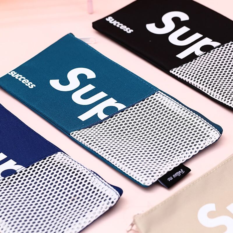 

1pc Letter Graphic Pencil Bag