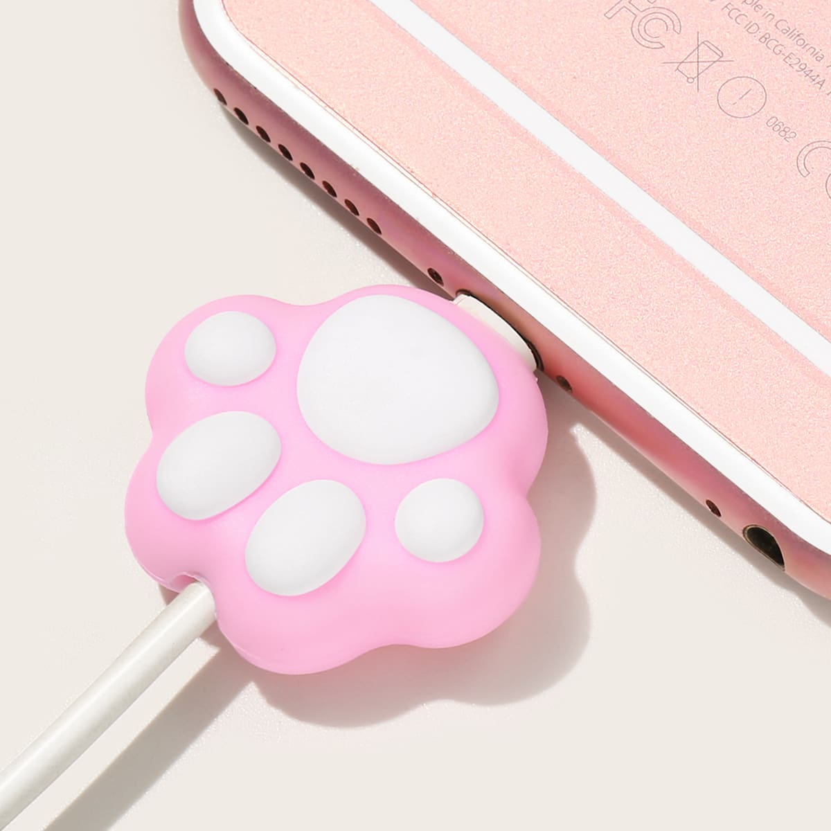 

Cat Claw Shaped Cable Data Protector, Pink