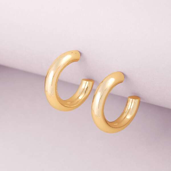 

1pair Thick Medium Sized Open Hoop Earrings, Gold