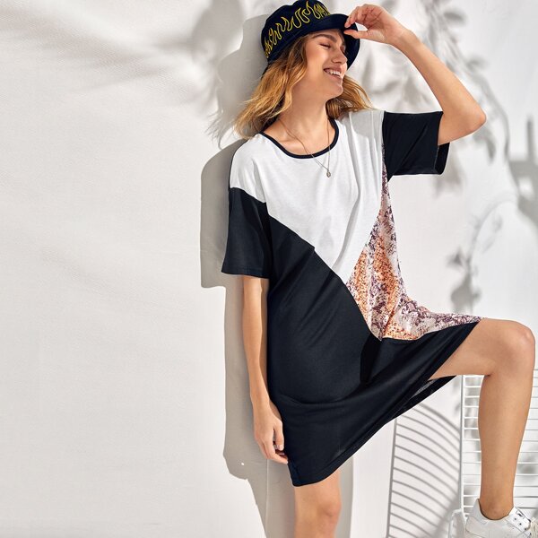 

Snakeskin Colorblock Tee Dress, Multicolor