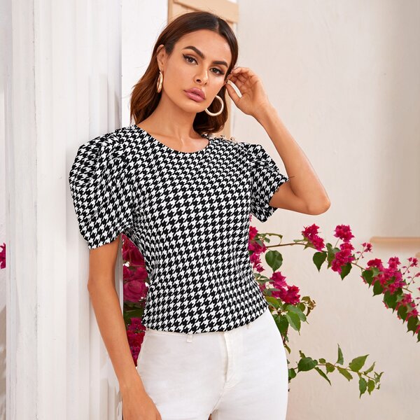 

Puff Sleeve Houndstooth Print Top, Black and white