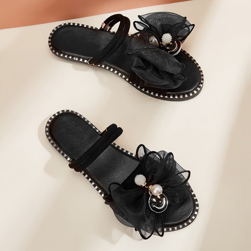 

Faux Pearl & Bow Decor Sliders, Black