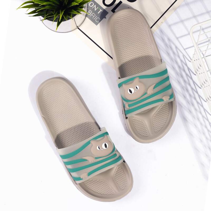 

Guys Clear Cartoon Graphic Slippers, Green