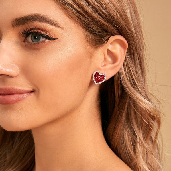 

1pair Rhinestone Engraved Heart Shaped Earrings, Multicolor