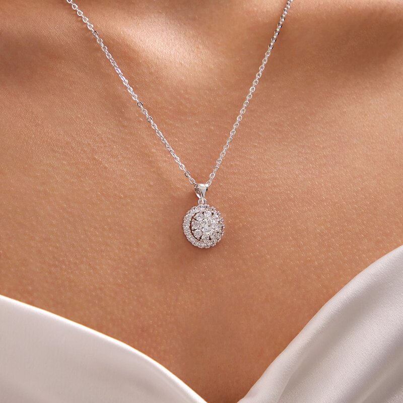 

Rhinestone Decor Necklace, Silver