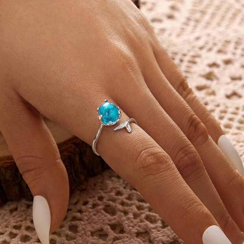

Fishtail Design Ring, Blue
