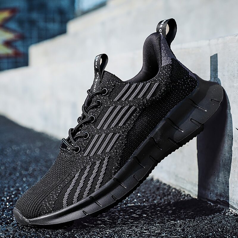 

Guys Lace-up Front Low Top Sneakers, Black