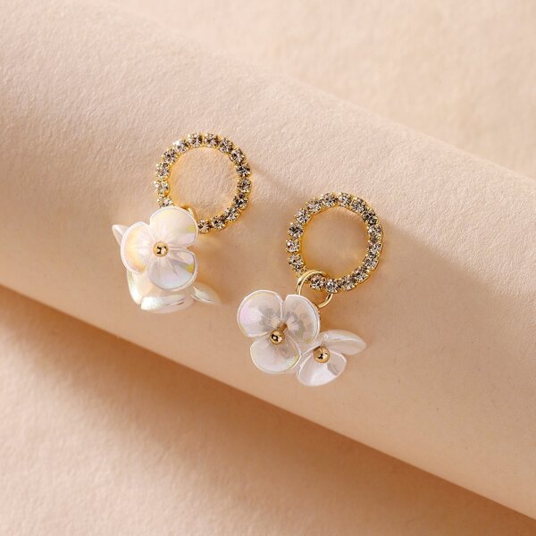 

Rhinestone Flower Earrings, White