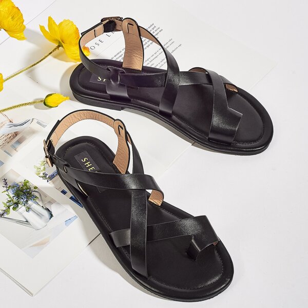 

Toe Ring Cross Strap Sandals, Black