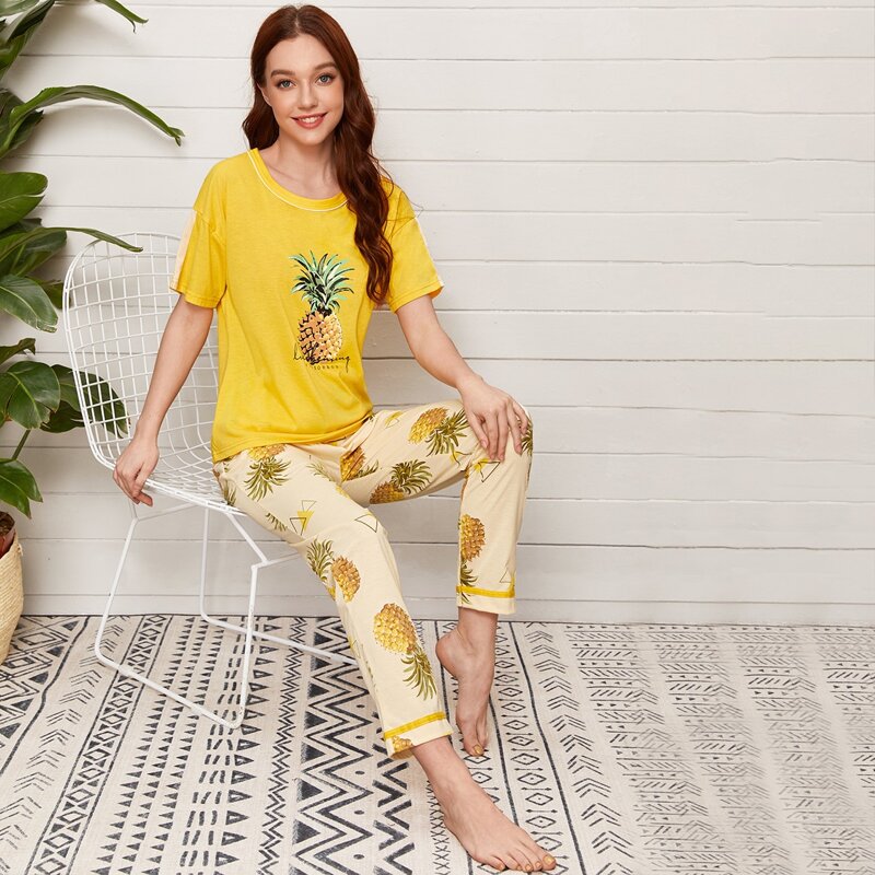

Pineapple And Letter Graphic PJ Set, Multicolor