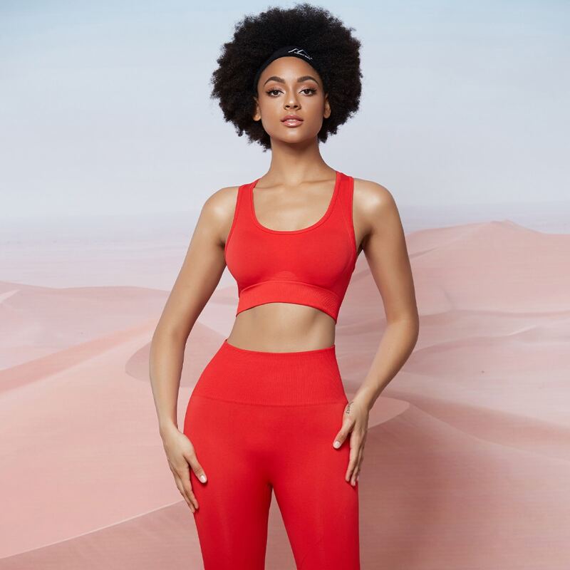 

Seomiscky Solid Racer Back Sports Bra, Red bright