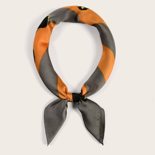

Vintage Pattern Bandana, Grey