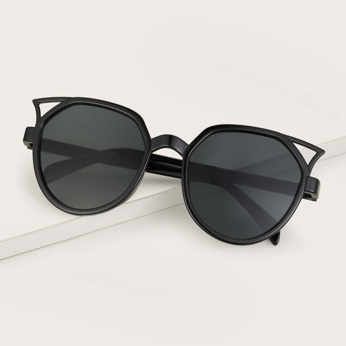 

Cat Eye Sunglasses, Black
