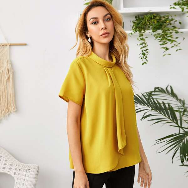 

Funnel Neck Draped Front Top, Yellow
