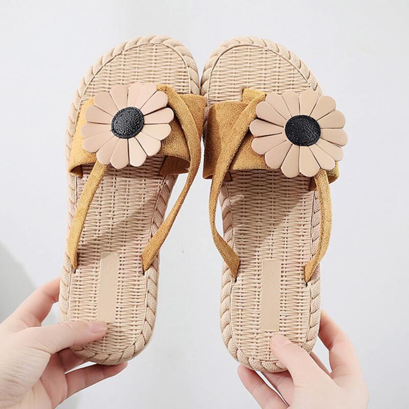 

Toe Post Flower Decor Sliders, Yellow