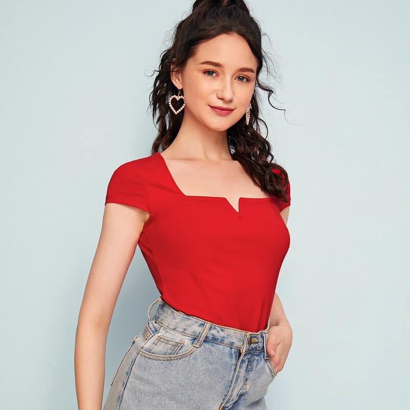 

Notched Neck Form Fitted Top, Red