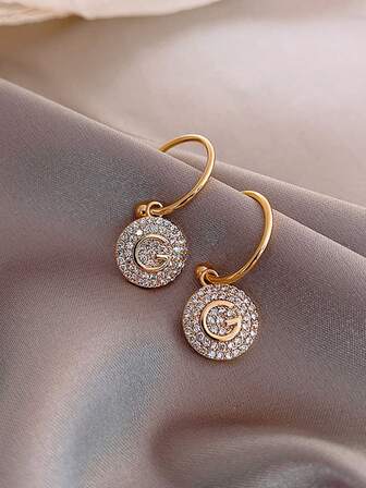 Pendientes con letras de strass