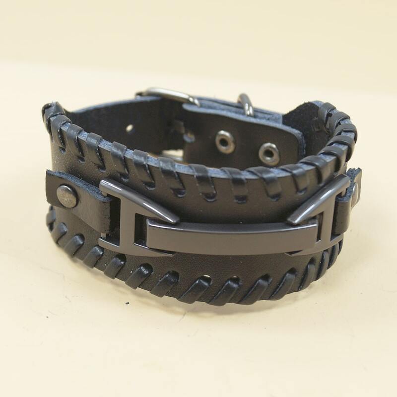 

Guys Metal Decor Bracelet, Black