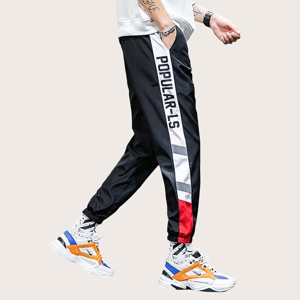 

Мужсксие спортивные брюки с карманом и текстовым принтом, Чёрный