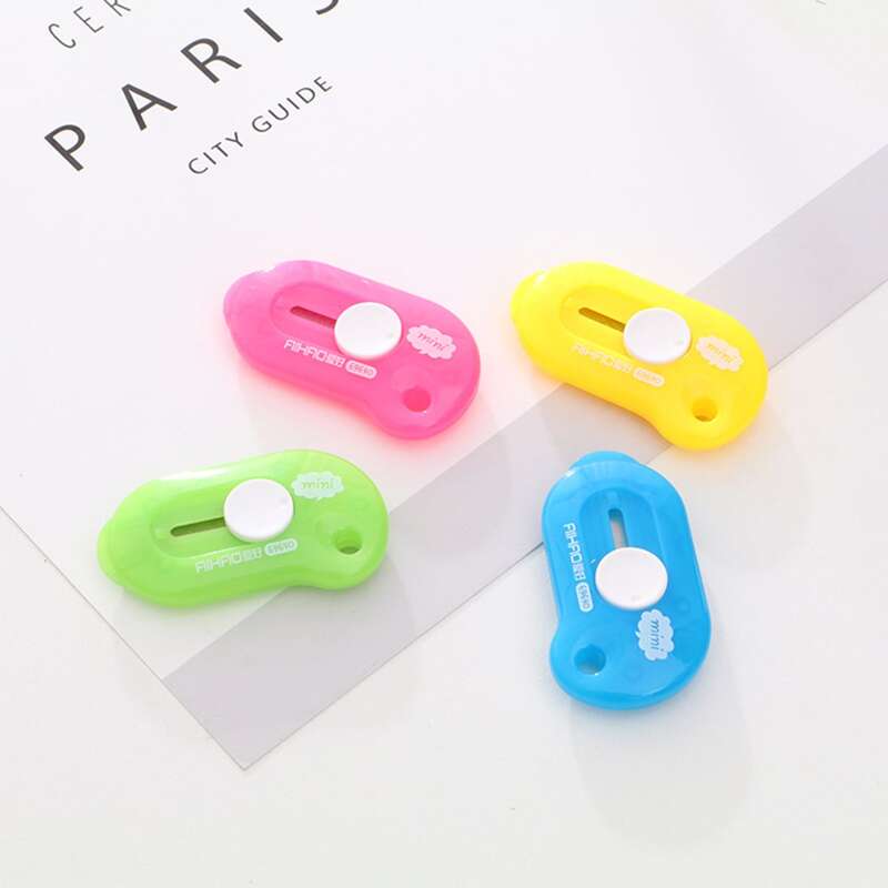 

1pc Mini Portable Random Utility Knife, Multicolor