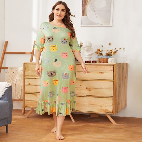 

Plus Polka Dot Cartoon Graphic Ruffle Hem Nightdress, Green