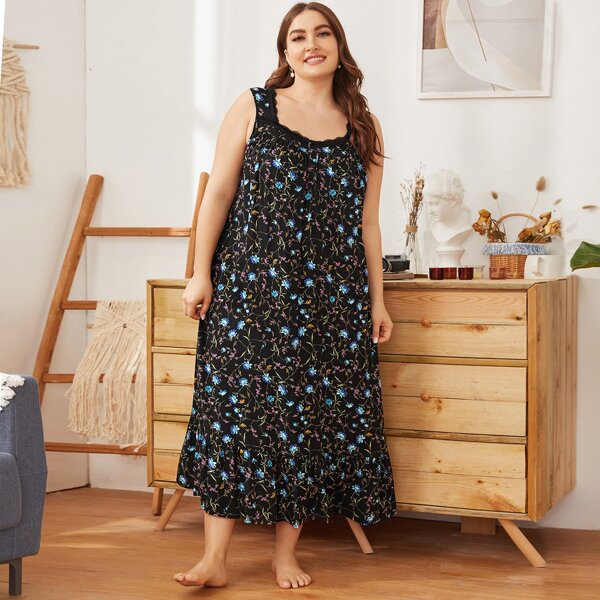 

Plus Ditsy Floral Lace Panel Ruffle Hem Nightdress, Black