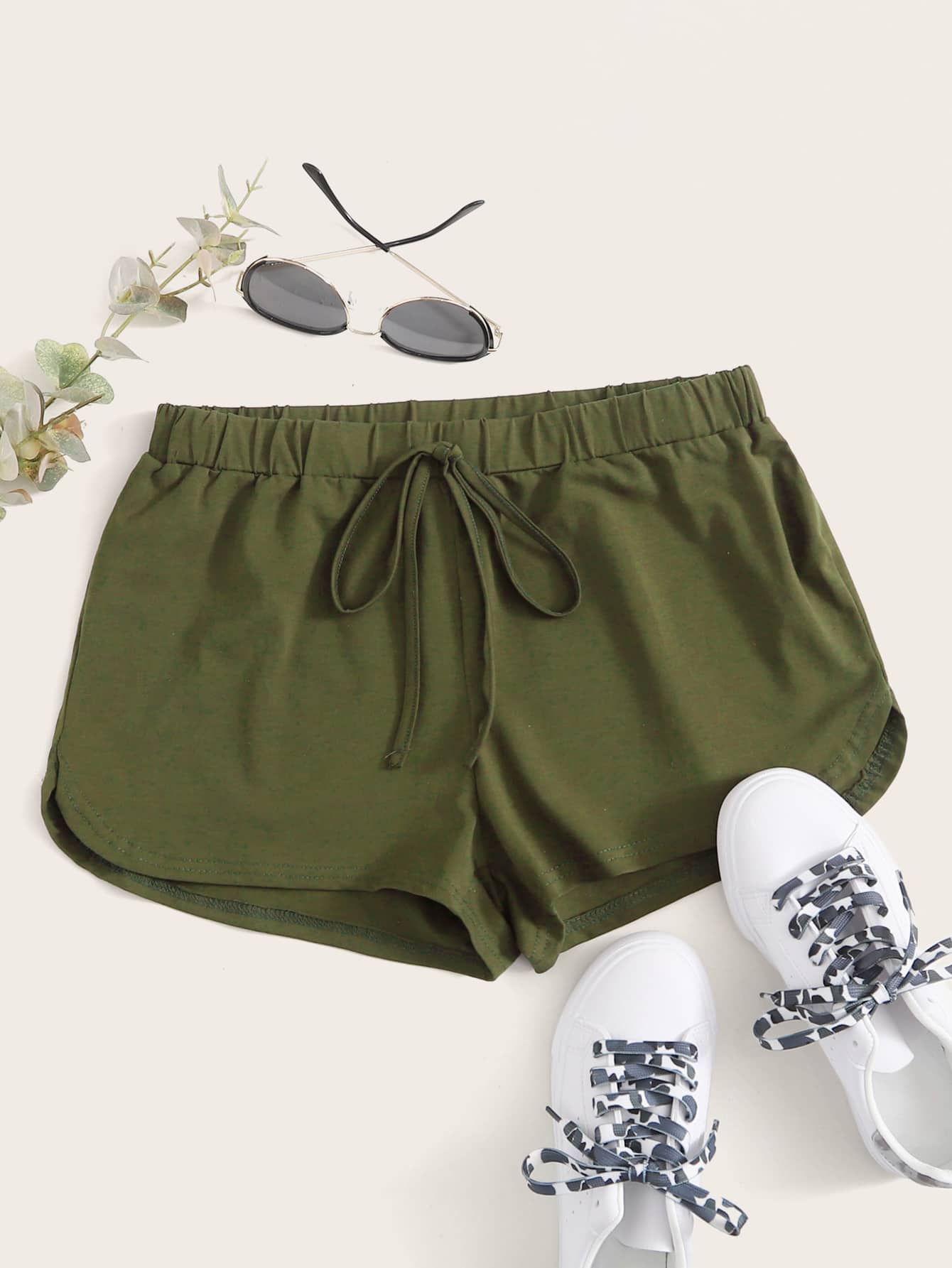 SHEIN Quần short Thắt nơ trước màu trơn xanh quân đội Thể thao - xanh quân đội - Xem 1