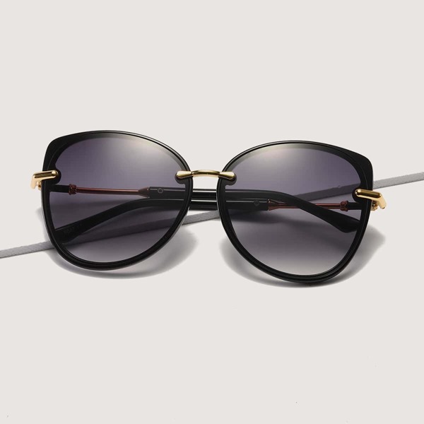 

Cat Eye Sunglasses, Black