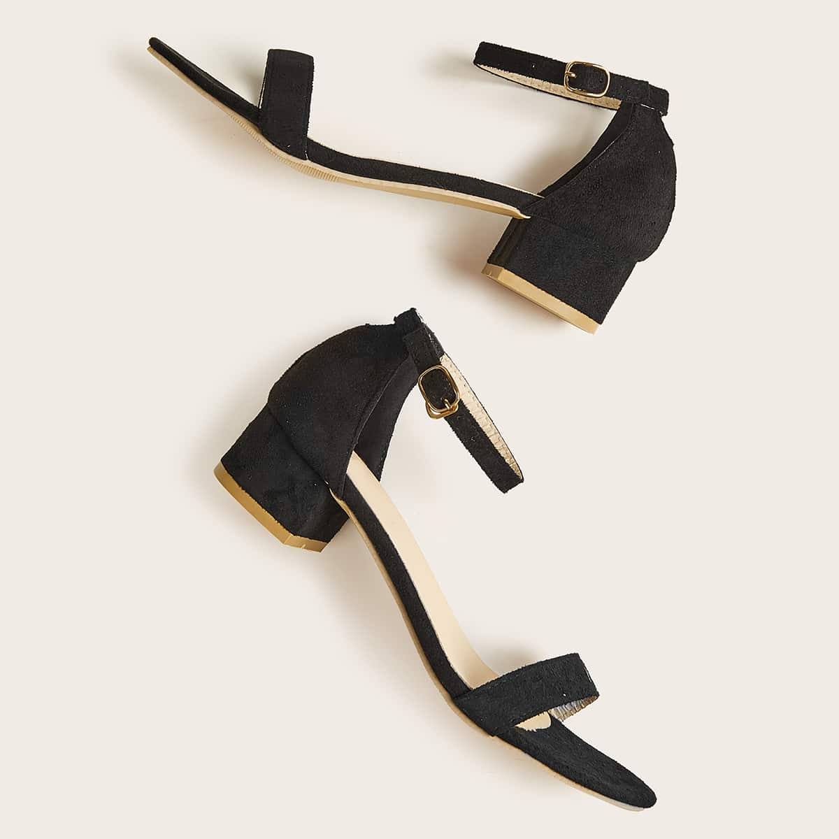 

Ankle Strap Chunky Heels, Black
