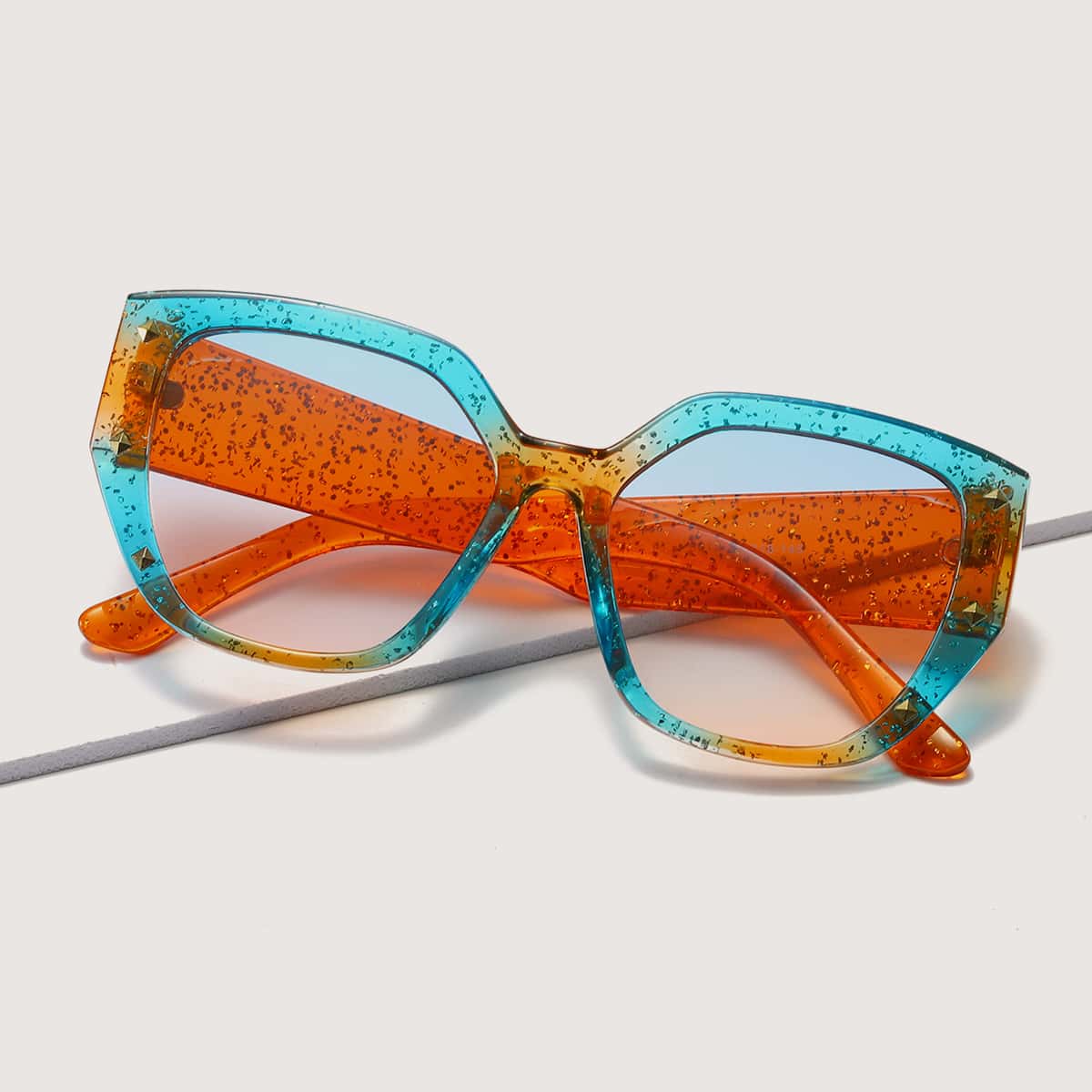 

Spiked Decor Sunglasses, Multicolor