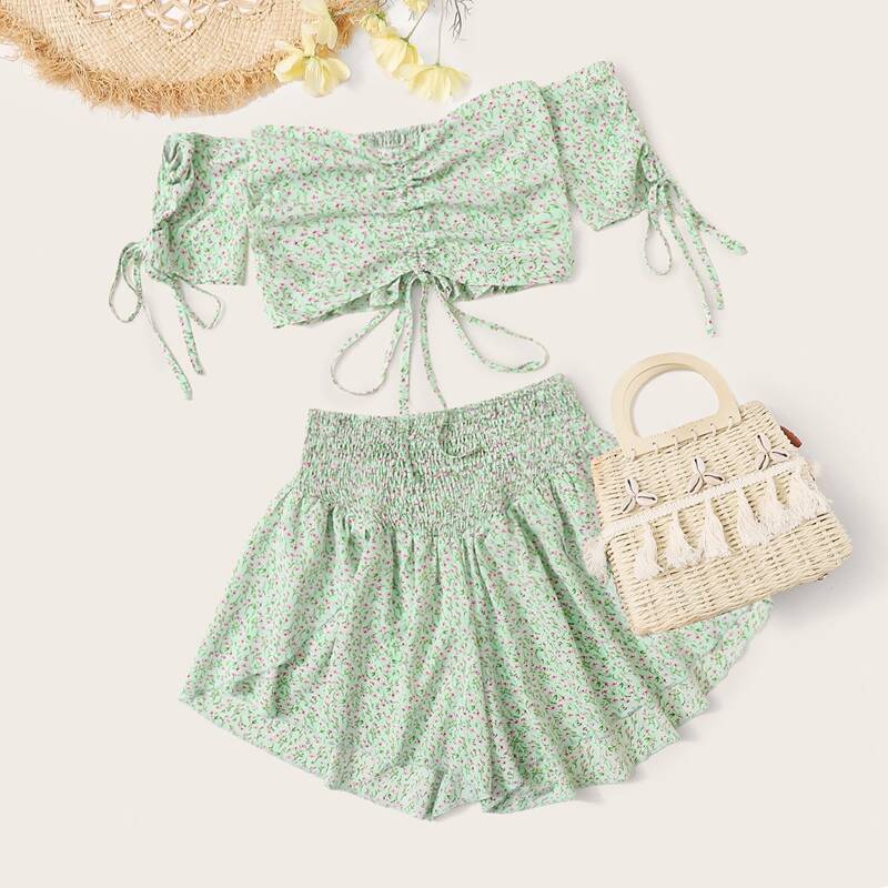 

Ditsy Floral Drawstring Top & Shirred Waist Shorts, Green