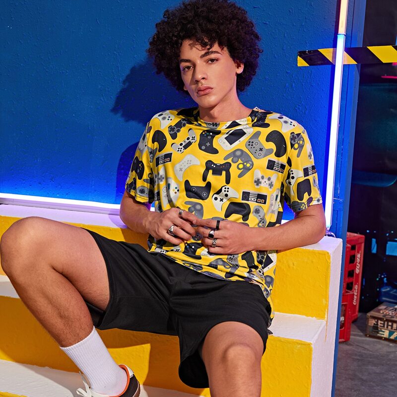 

Guys Game Handle Print Tee With Track Shorts, Yellow